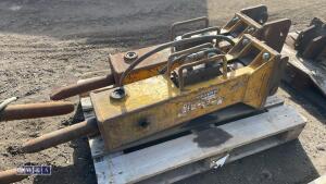 ARROWHEAD S40 hydraulic machine breaker c/w lines (7235) (35mm pins)