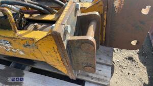 ARROWHEAD S40 hydraulic machine breaker c/w lines (7235) (35mm pins) - 6