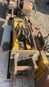 ARROWHEAD S40 hydraulic machine breaker c/w lines (7235) (35mm pins) - 8