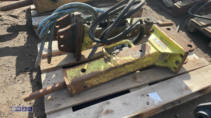 ARROWHEAD S10 hydraulic machine breaker c/w lines (7079) (30mm pins)