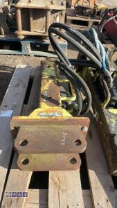 ARROWHEAD S10 hydraulic machine breaker c/w lines (7079) (30mm pins) - 7