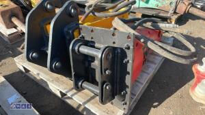 RAMMER hydraulic machine breaker c/w lines (45mm pins) - 8