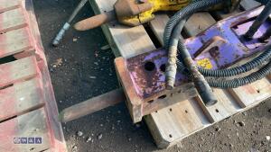 PRODEM hydraulic machine breaker c/w lines (35mm pins) - 7