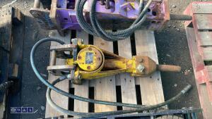 ATLAS COPCO hydraulic machine breaker c/w lines (30mm pins) - 3