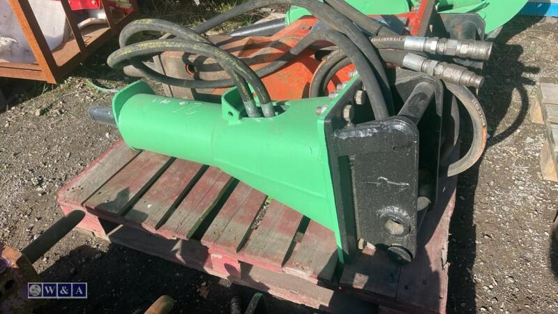 MONTABERT SC28 hydraulic machine breaker c/w lines (45mm pins)