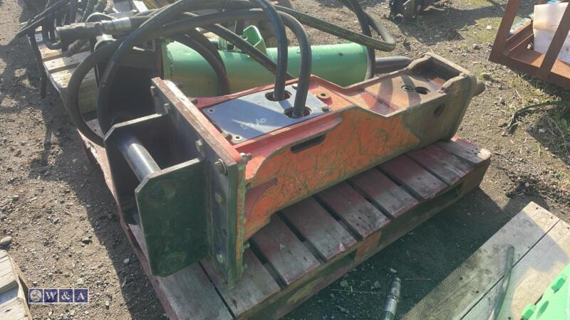 RAMMER R05 hydraulic machine breaker c/w lines (50mm pins)