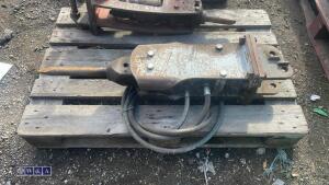 FURUKAWA F1 hydraulic machine breaker c/w lines (25mm pins)
