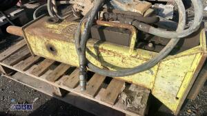 Hydraulic machine breaker c/w lines - 7