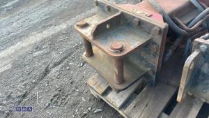 Hydraulic machine breaker c/w lines (50mm pins) - 9