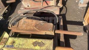 Hydraulic machine breaker c/w lines (55mm pins)