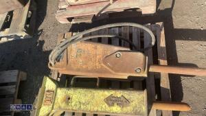Hydraulic machine breaker c/w lines (55mm pins) - 2