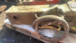 Hydraulic machine breaker c/w 1 x line - 7
