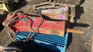Hydraulic machine breaker c/w lines (45mm pins) - 2