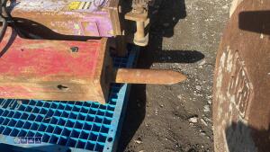 Hydraulic machine breaker c/w lines (45mm pins) - 3