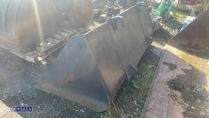 90'' front loader bucket (to suit JCB) - 3