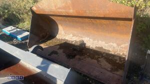 JCB 8ft front loader bucket