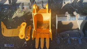 14'' digging bucket (40mm pins) (unused) - 2