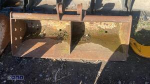 JCB 4ft ditching bucket (35mm pins)