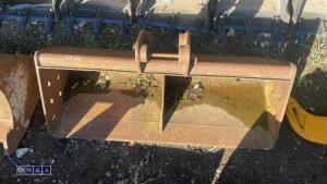 JCB 4ft ditching bucket (35mm pins) - 2