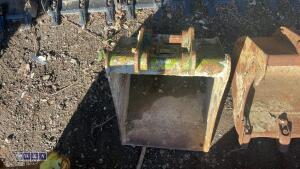 STRICKLAND 18'' digging bucket (30mm pins) - 2