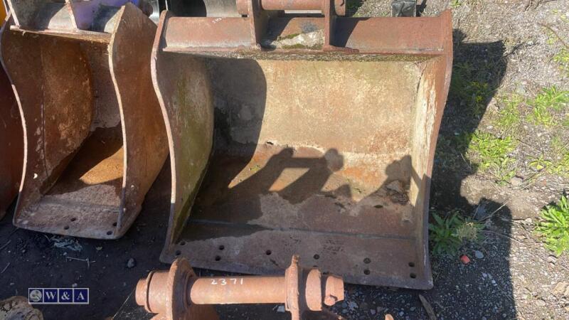 35'' digging bucket (45mm pins)