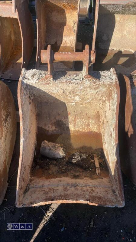 23'' digging bucket (45mm pins)