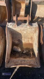 23'' digging bucket (45mm pins)