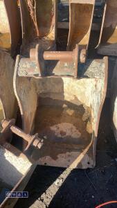 23'' digging bucket (45mm pins)