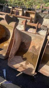 22'' digging bucket (45mm pins)