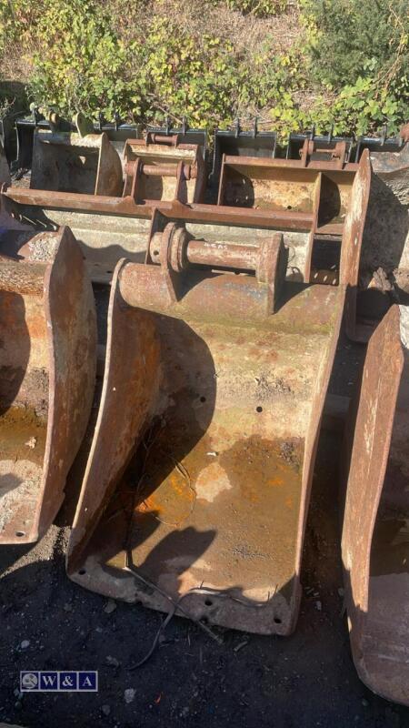 23'' digging bucket (50mm pins)
