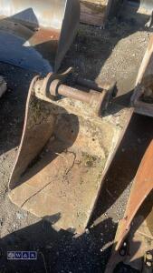 2ft digging bucket (50mm pins) - 2