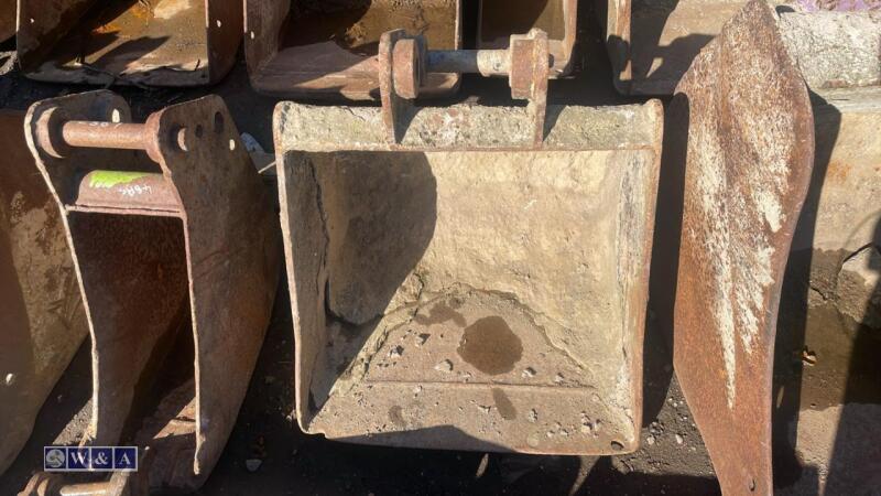 23'' digging bucket (35mm pins)