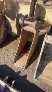 11'' digging bucket (50mm pins) - 2