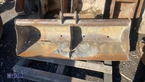51'' ditching bucket (35mm pins)