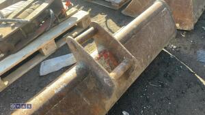 5ft ditching bucket (45mm pins) - 5