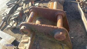 30'' digging bucket (50mm pins) - 4