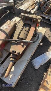 Hydraulic machine breaker c/w lines (30mm pins) (3228823) - 3