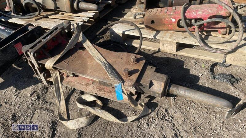 Hydraulic machine breaker c/w lines