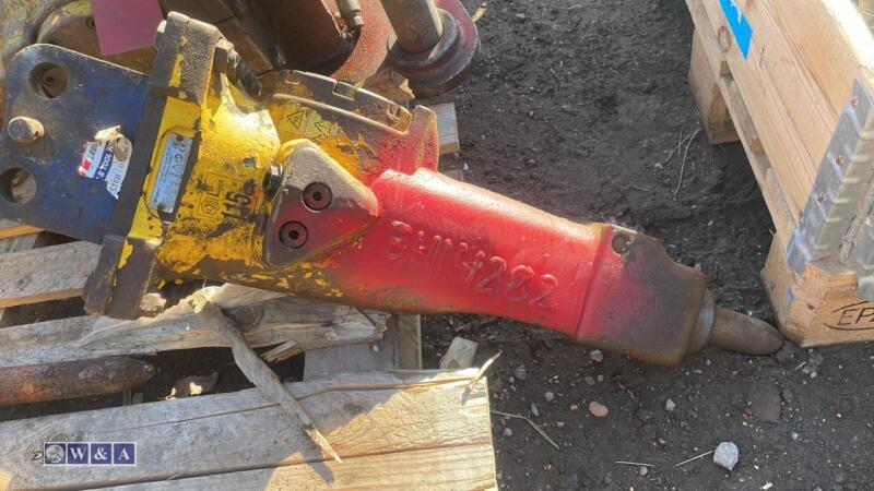EPIROC hydraulic machine breaker (30mm pins)(3414282)