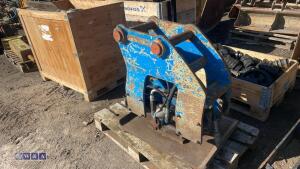 Compaction plate to suit 13t excavator (65mm pins) - 2