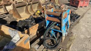 Compaction plate to suit 13t excavator (65mm pins) - 5