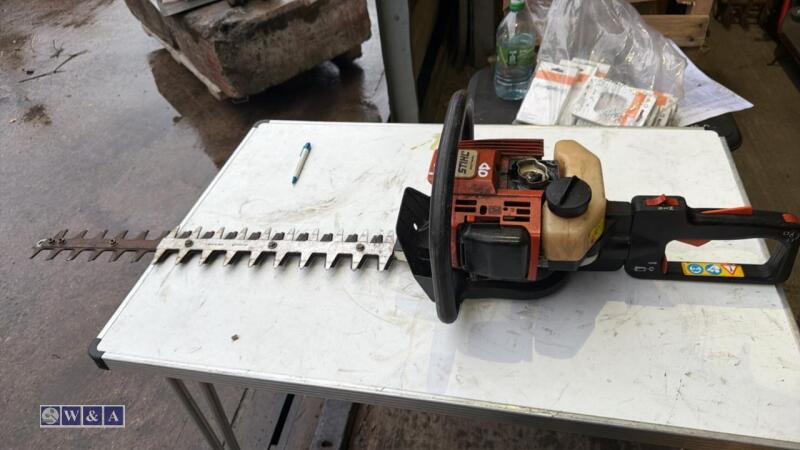STIHL petrol hedge trimmer