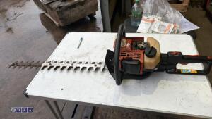 STIHL petrol hedge trimmer