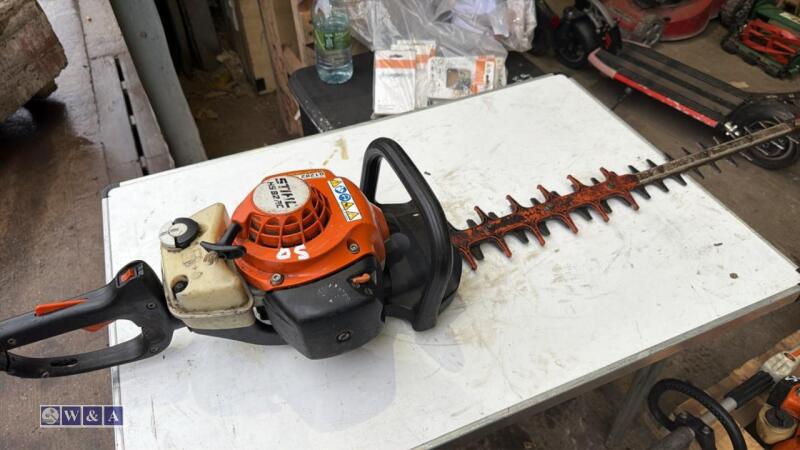 STIHL HS82RC petrol hedge trimmer