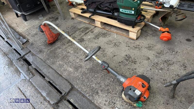 HUSQVARNA petrol strimmer
