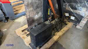 PENNY 250kg hydraulic lift plate c/w Control boxes, wiring, fitting kit - 3