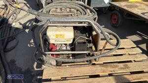 JCB BEAVER hydraulic power pack c/w hose & breaker (3280902)(3433634) - 2