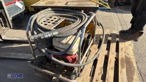 JCB BEAVER hydraulic power pack c/w hose & breaker (3280902)(3433634) - 4