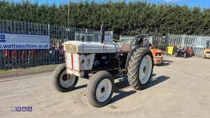 DB990 tractor