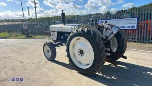 DB990 tractor - 3